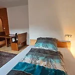 アパート Helle, Hochwertig Neu Rennovierte Kuenstlerwohnung インスブルック