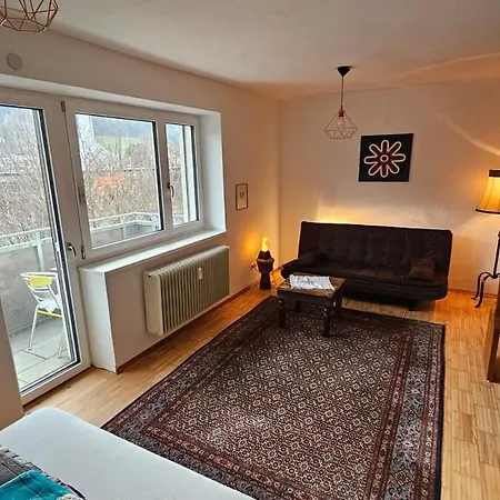 Helle, Hochwertig Neu Rennovierte Kuenstlerwohnung * 因斯布鲁克