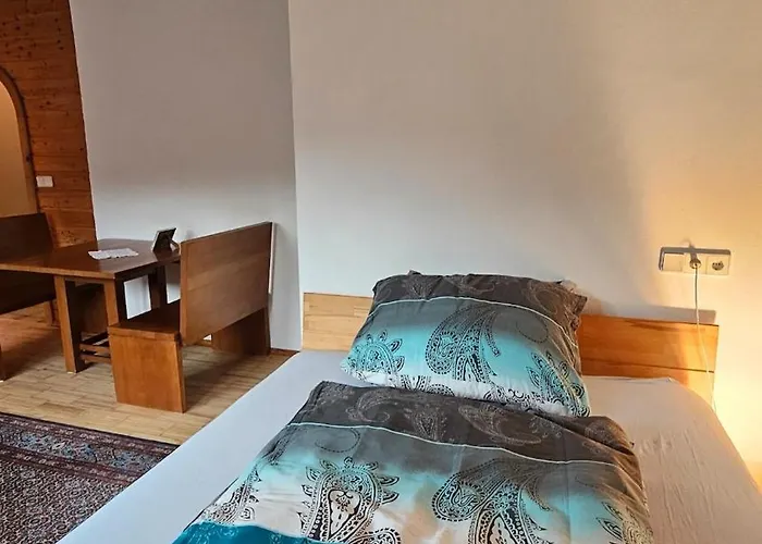 Apartament Helle, Hochwertig Neu Rennovierte Kuenstlerwohnung Innsbruck