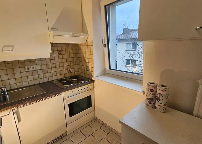 Helle, Hochwertig Neu Rennovierte Kuenstlerwohnung